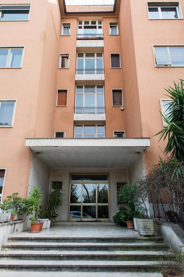 Suite Colosseo Apt. Рим Экстерьер фото